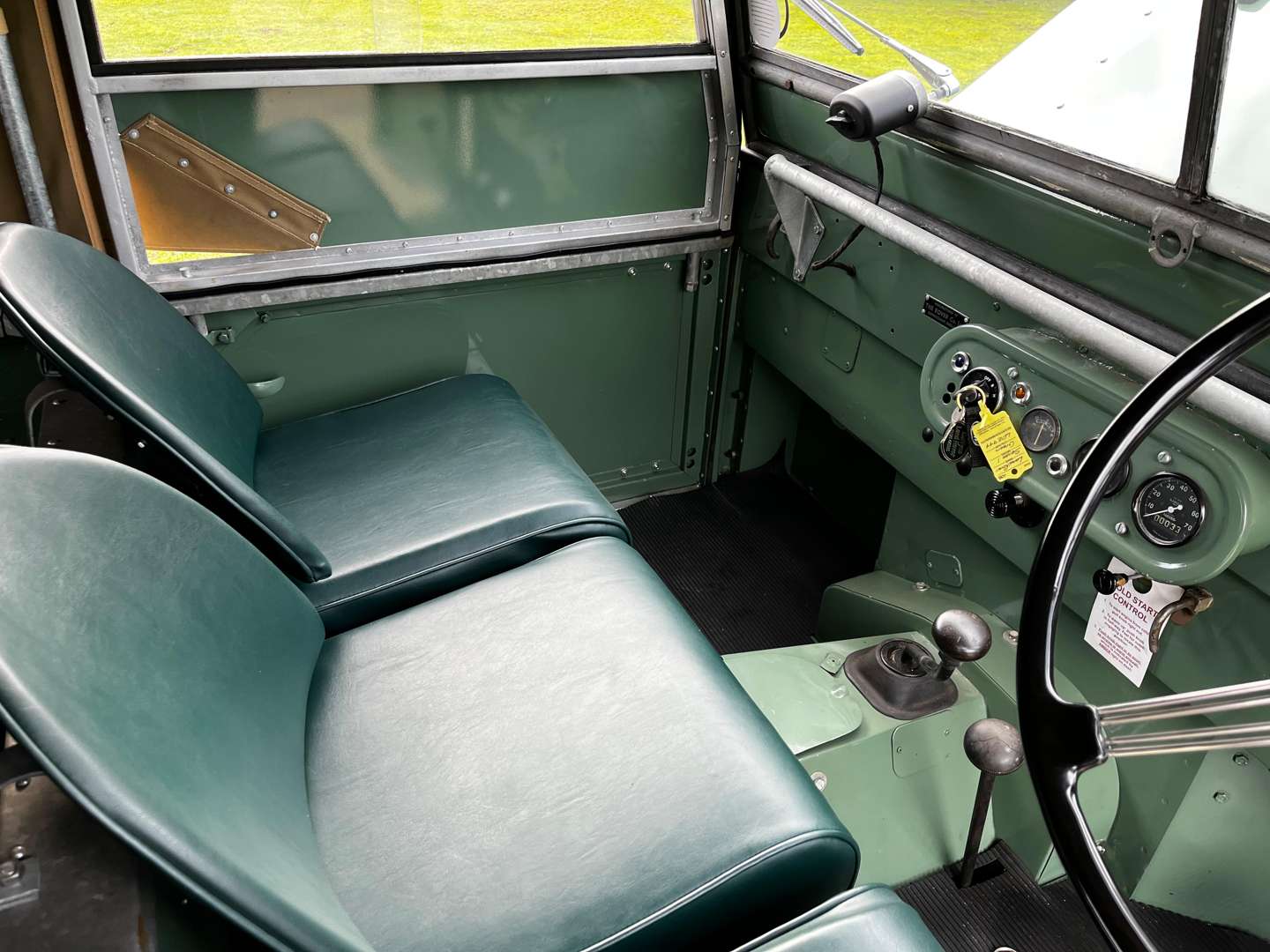 <p>1949 LAND ROVER SERIES I</p>