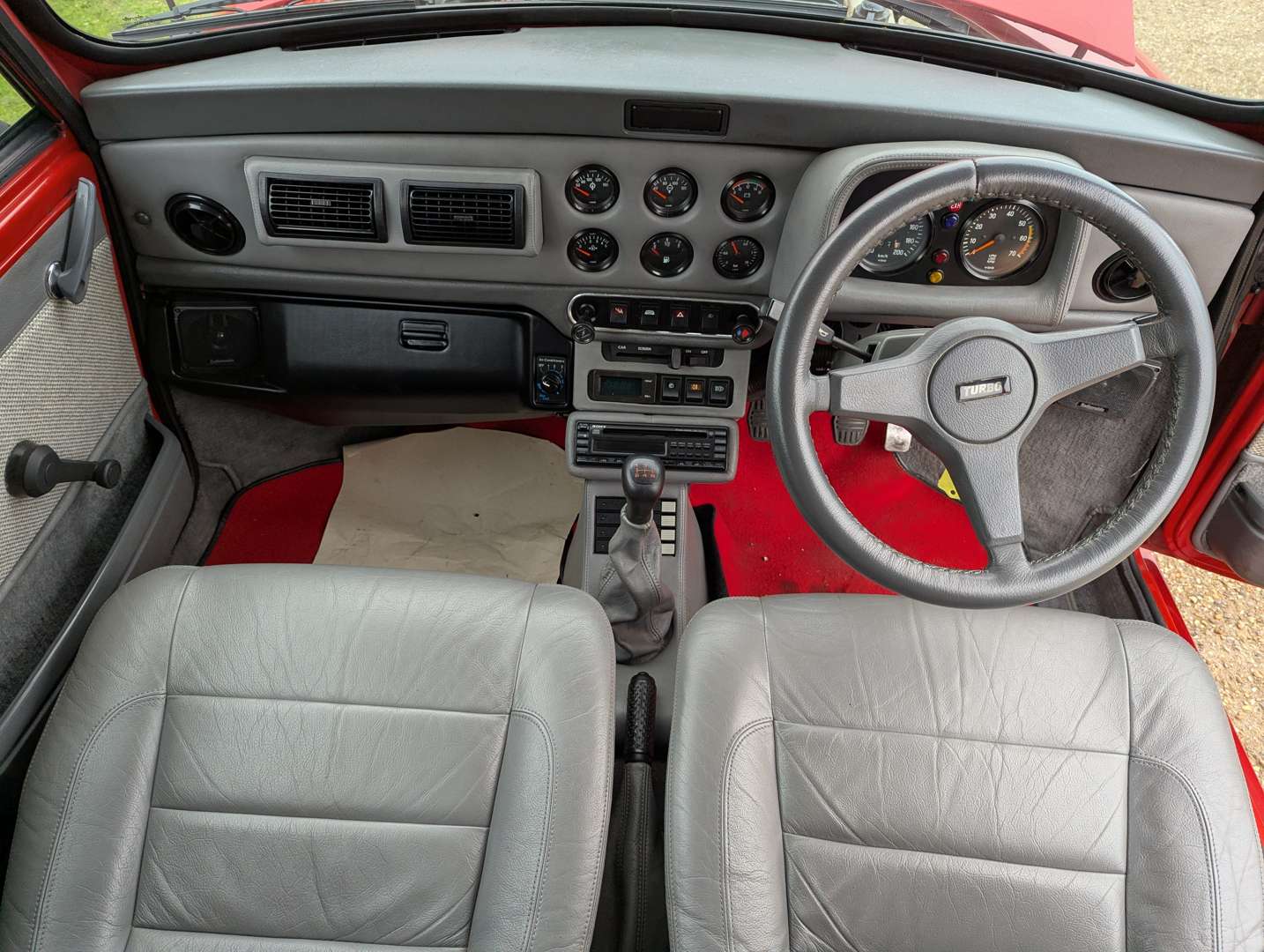 <p>1992 ROVER MINI ERA TURBO</p>