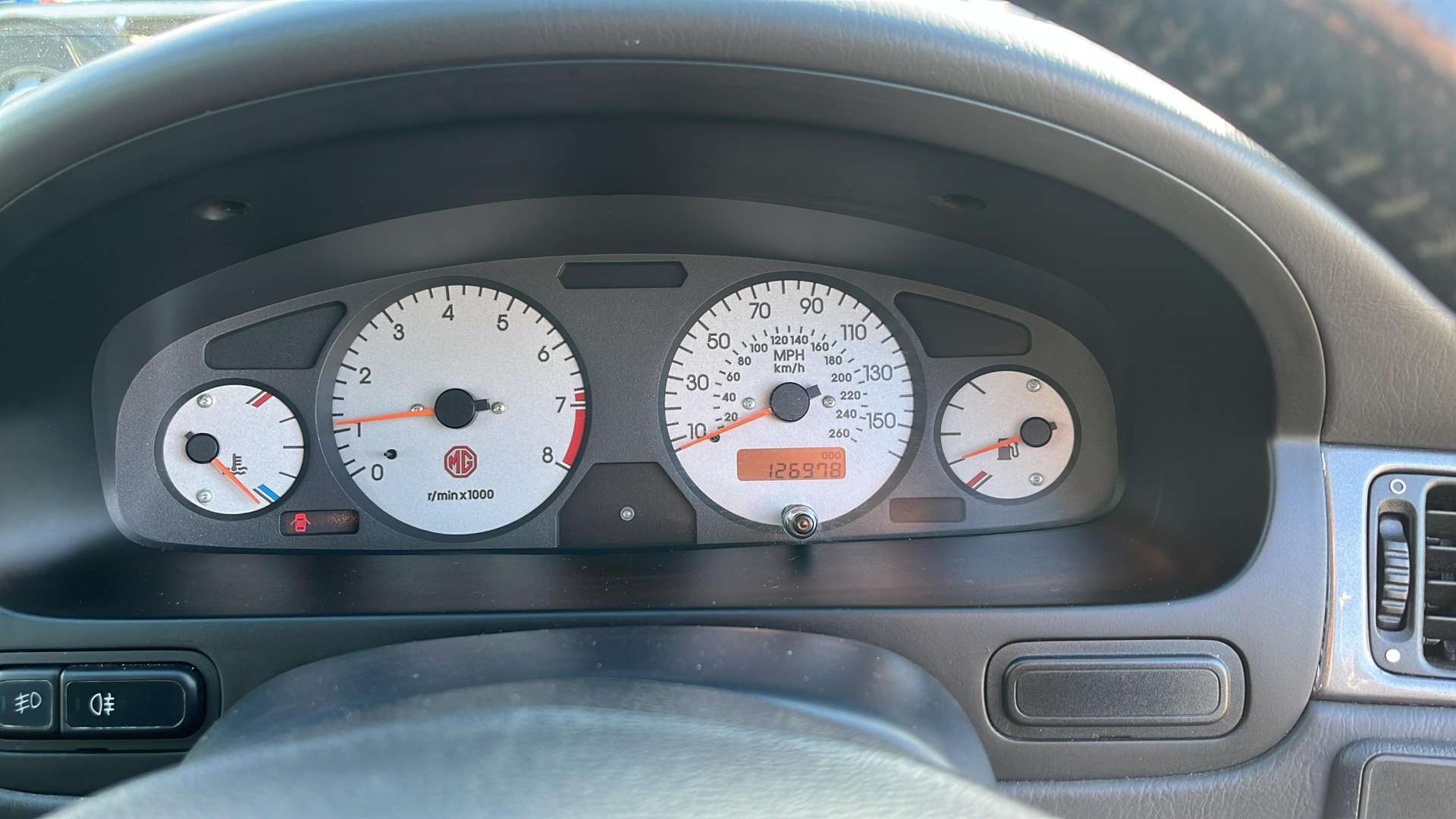 <p>2001 MG ZS 180</p>