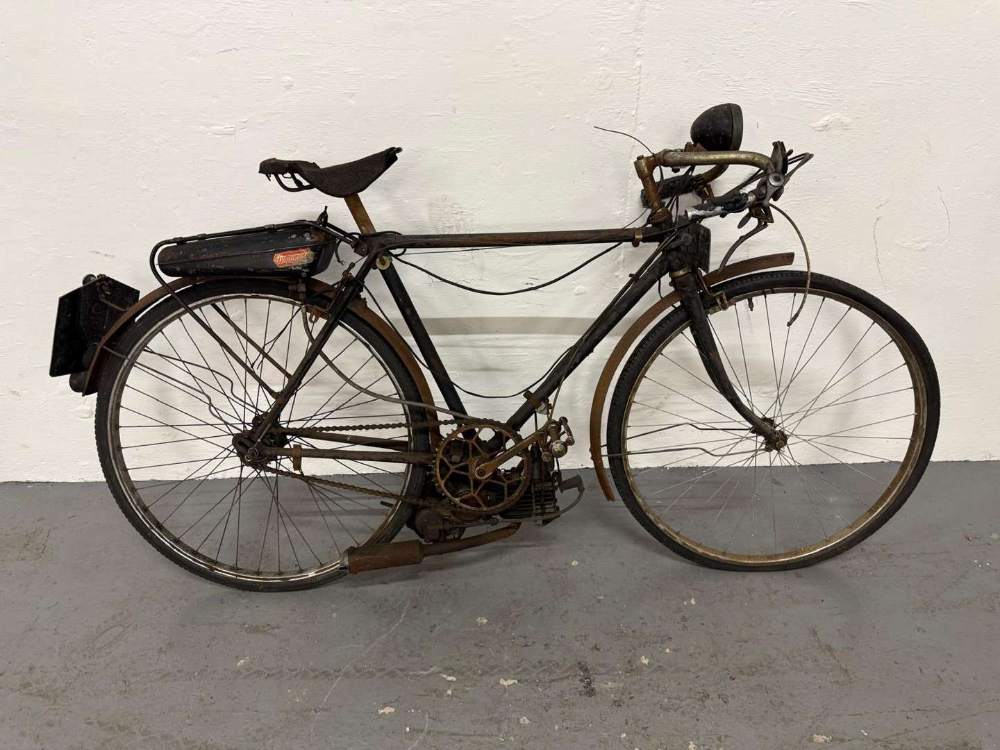 <p>1955 MOSQUITO</p>