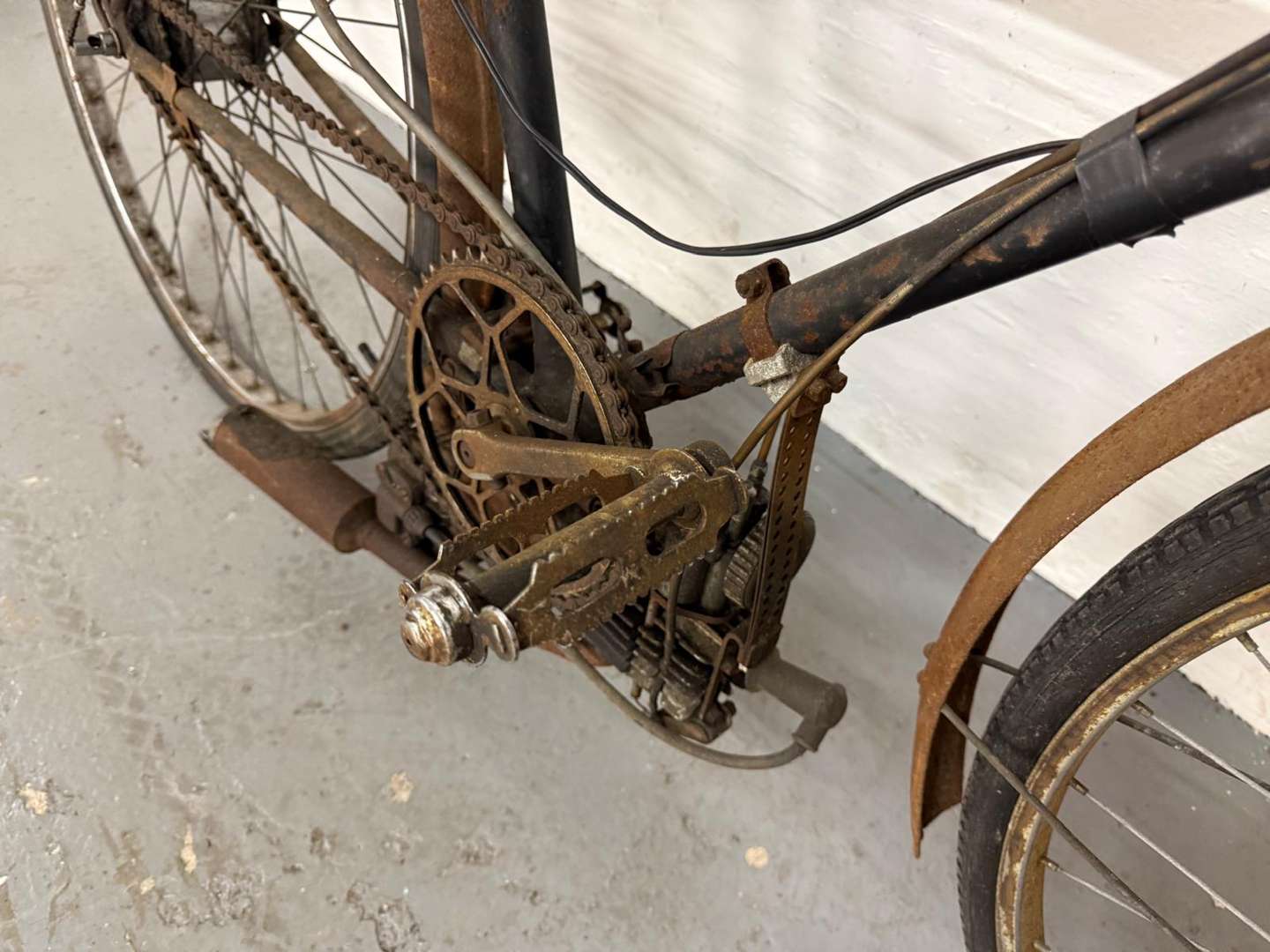 <p>1955 MOSQUITO</p>