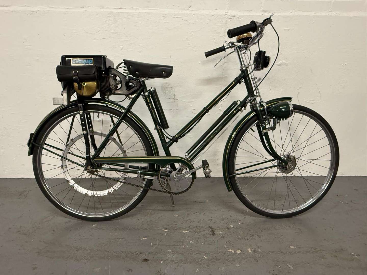 <p>1952 BRITISH SALMSON CYCLAID</p>