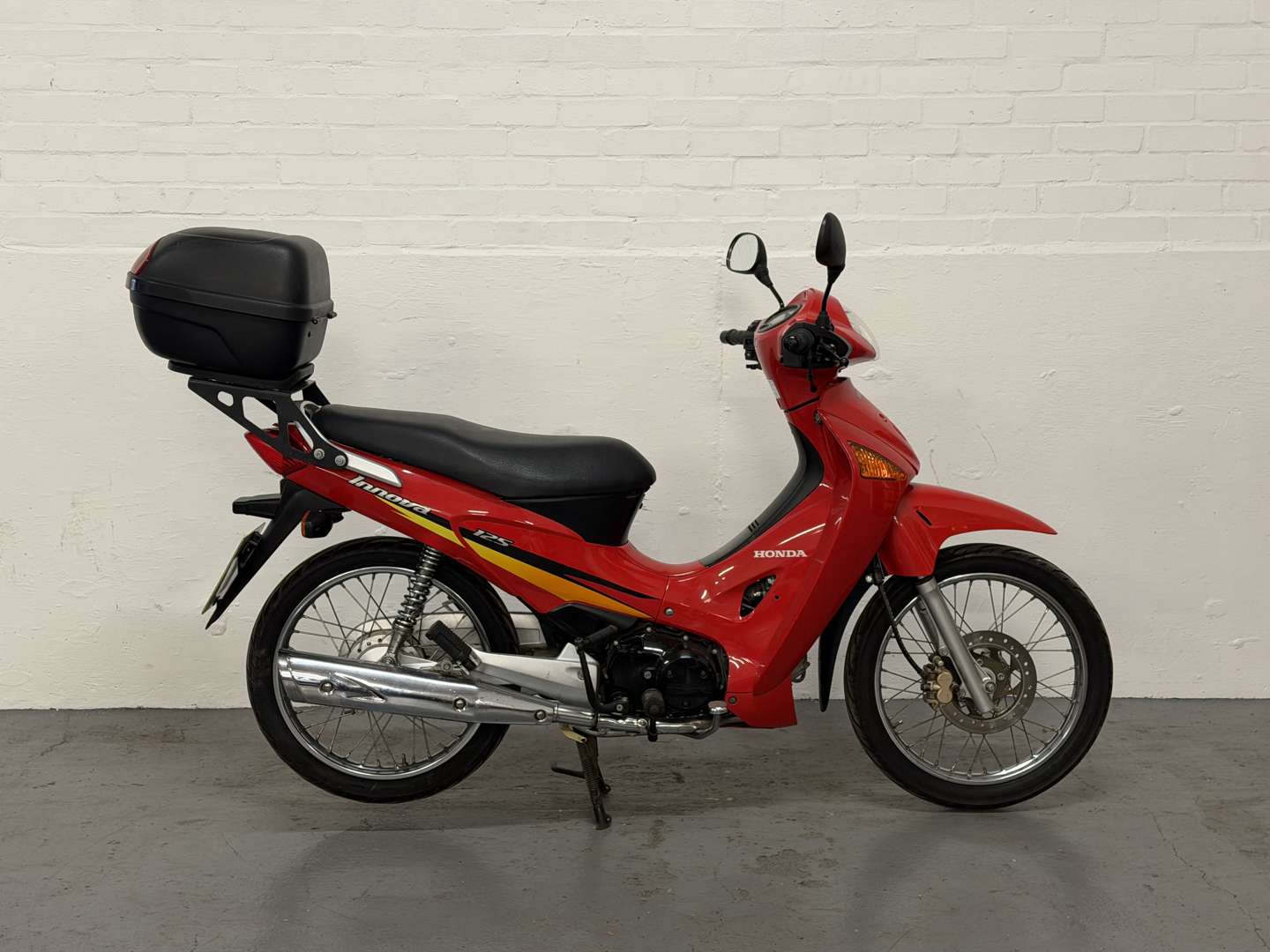 <p>2005 HONDA ANF 125-5</p>