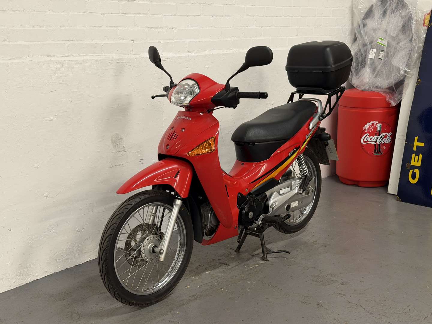 <p>2005 HONDA ANF 125-5</p>