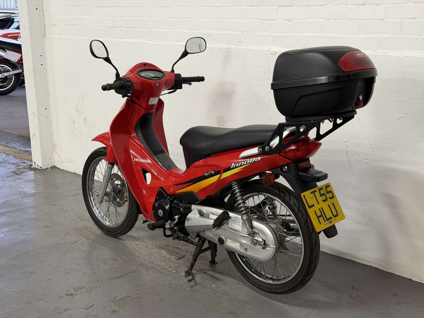 <p>2005 HONDA ANF 125-5</p>