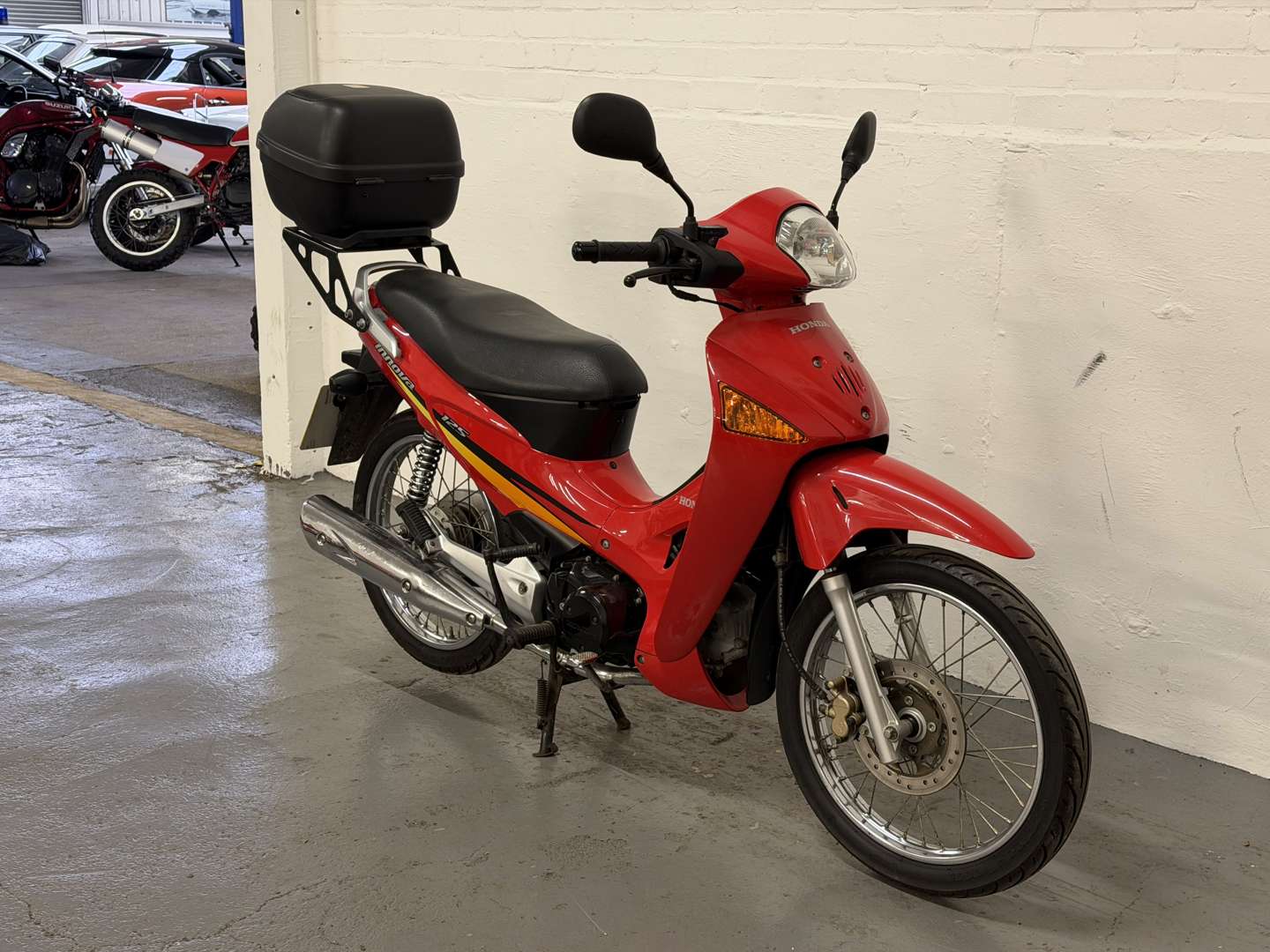 <p>2005 HONDA ANF 125-5</p>