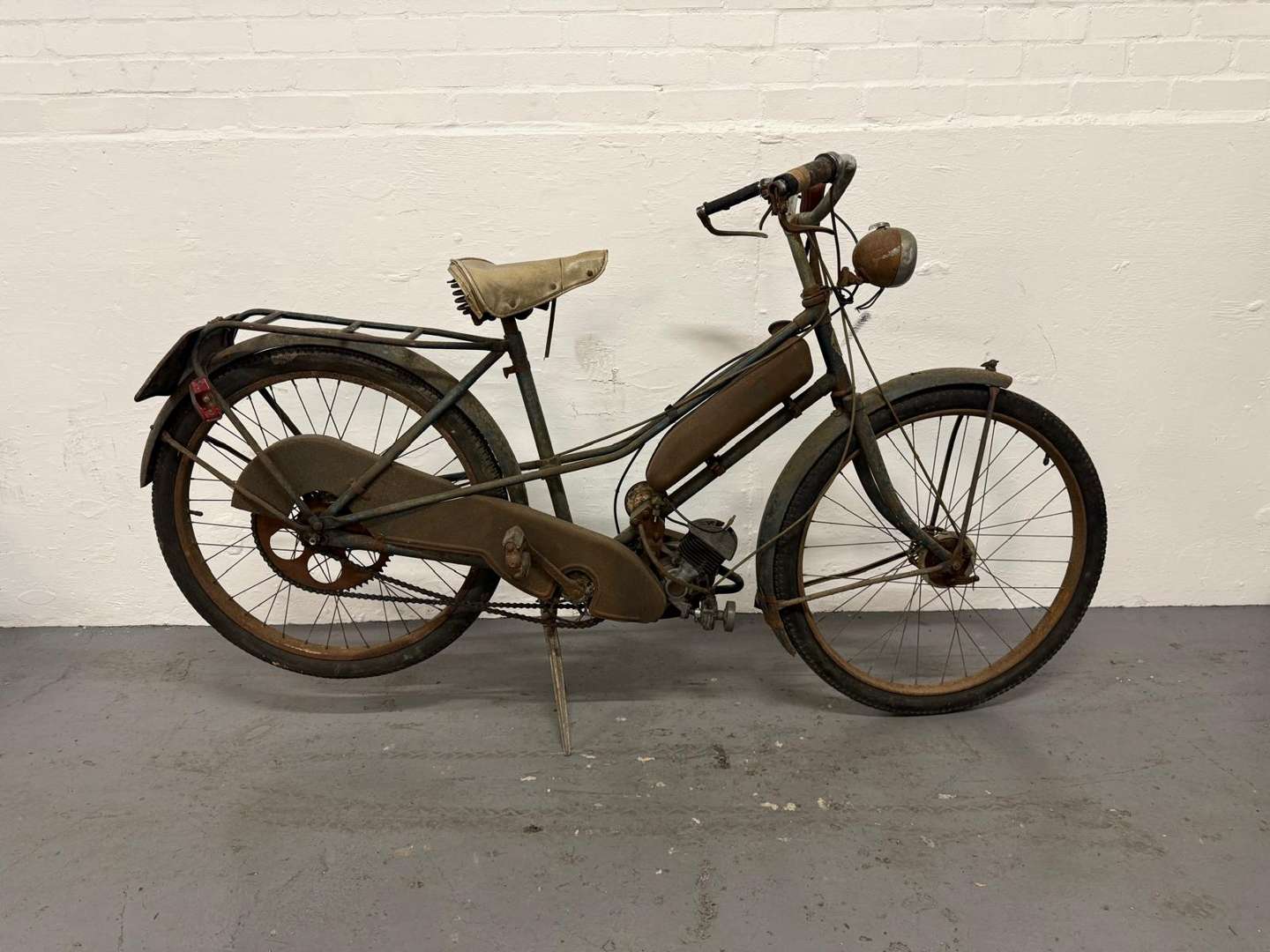 <p>CYCLEMASTER CYLCEMATE</p>