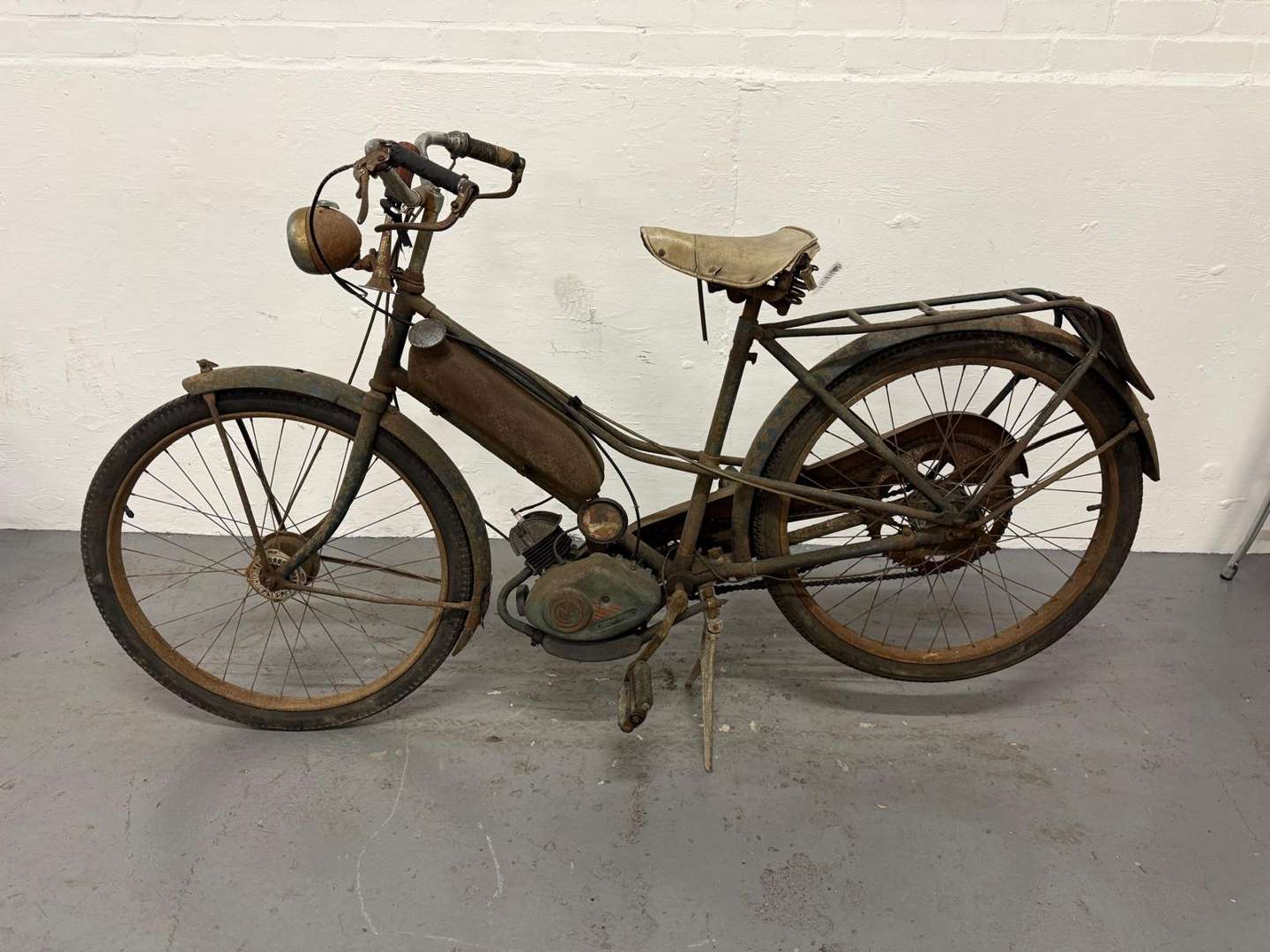 <p>CYCLEMASTER CYLCEMATE</p>