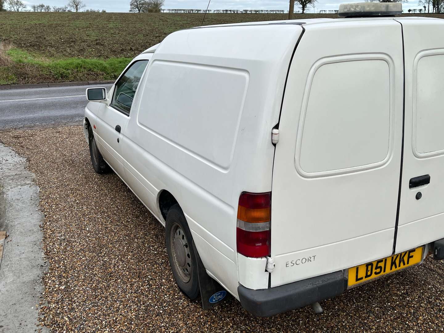 <p>2001 FORD ESCORT VAN 55D</p>