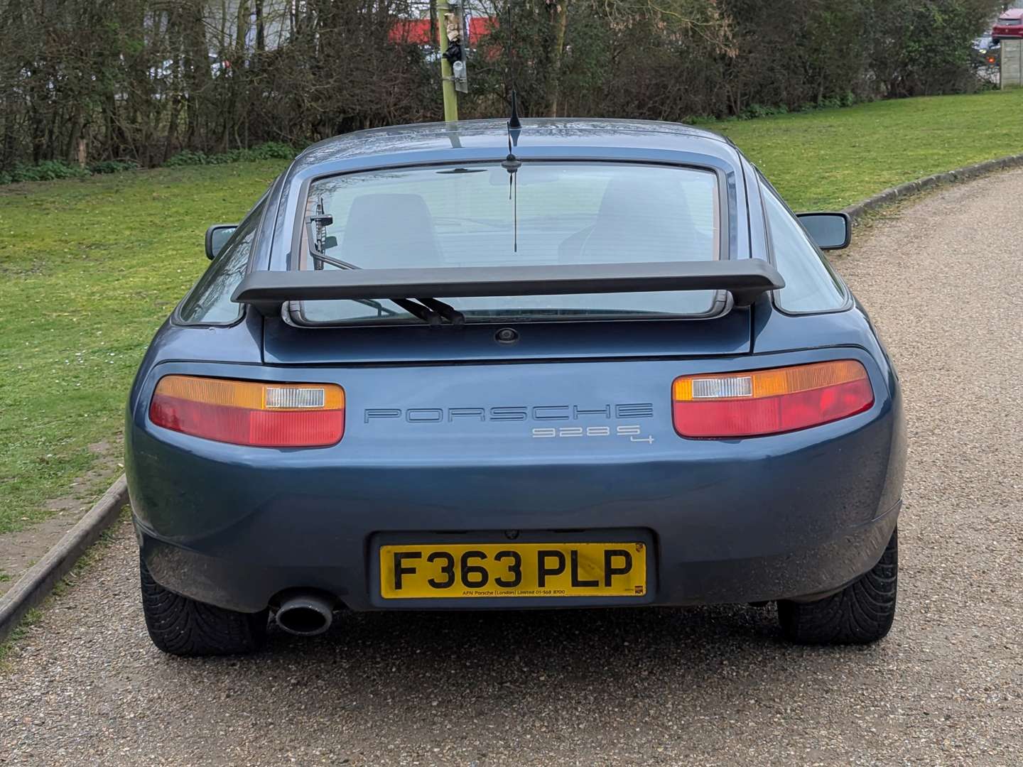 <p>1989 PORSCHE 928 S4 AUTO</p>