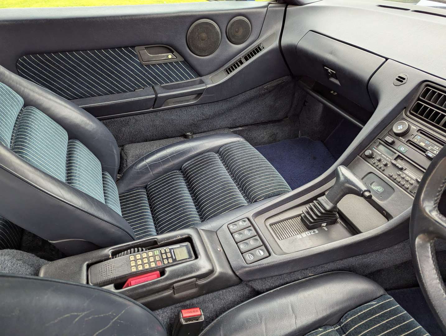 <p>1989 PORSCHE 928 S4 AUTO</p>