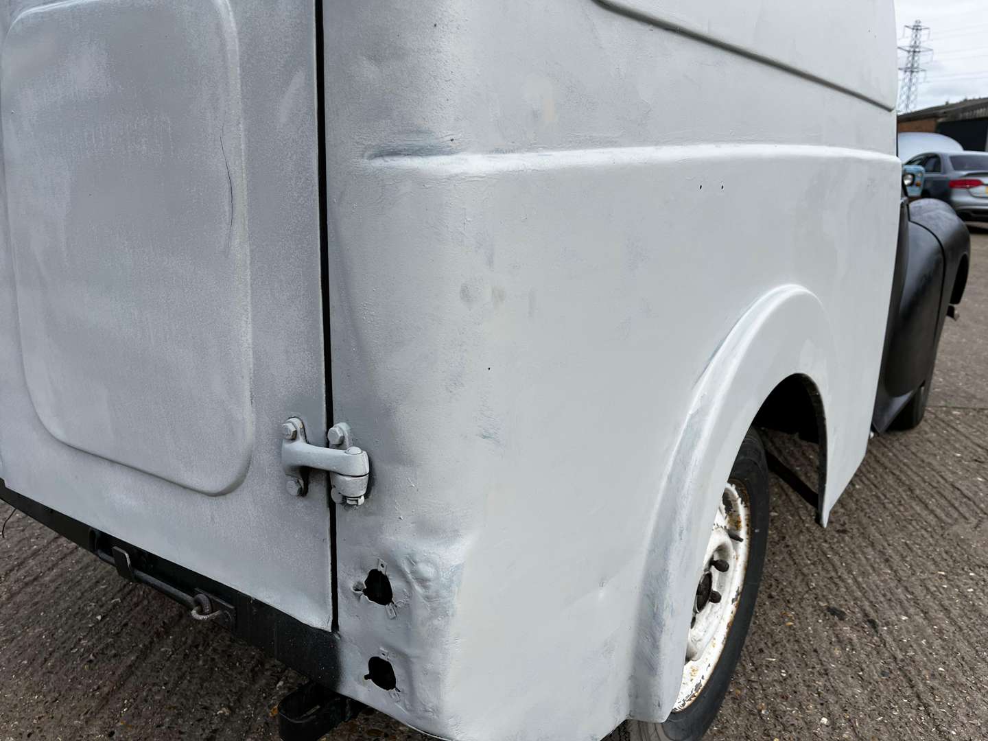 <p>1972 MORRIS 6 CWT VAN</p>