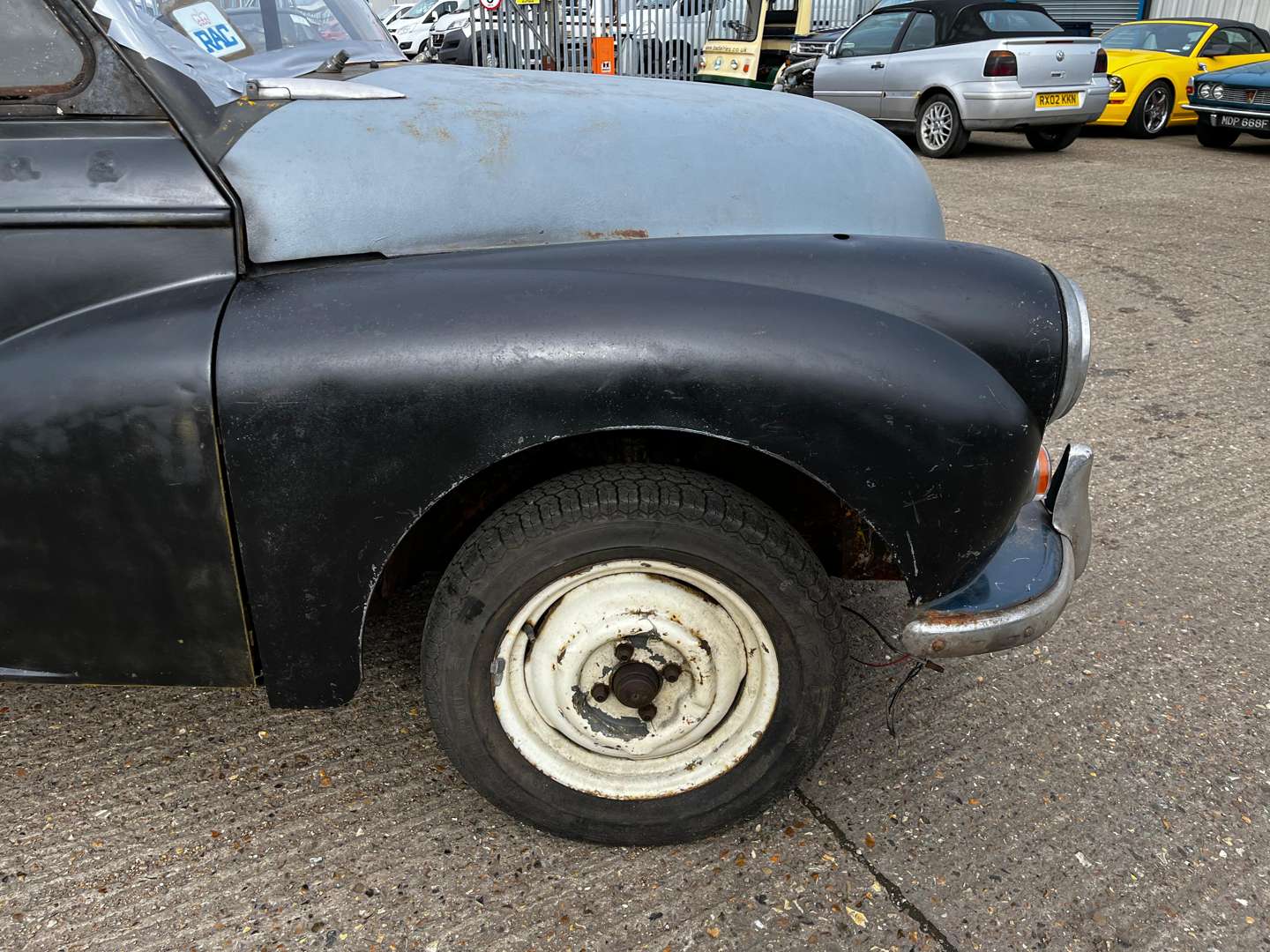 <p>1972 MORRIS 6 CWT VAN</p>