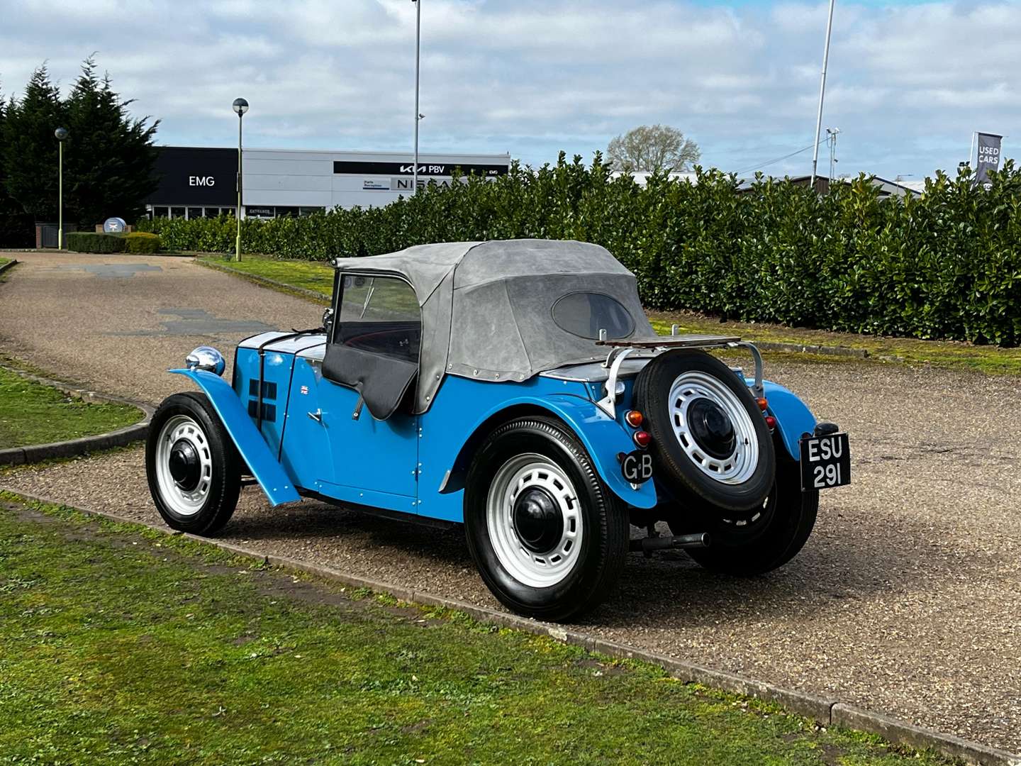 <p>1955 FORD POPULAR SPECIAL</p>