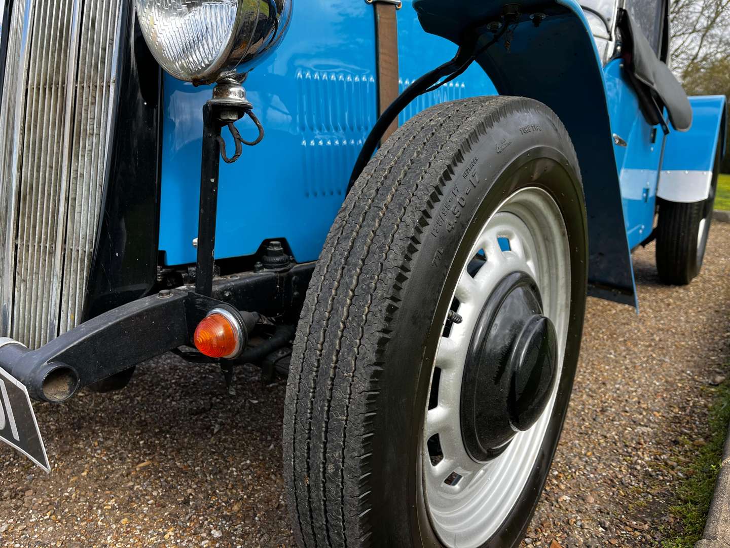 <p>1955 FORD POPULAR SPECIAL</p>