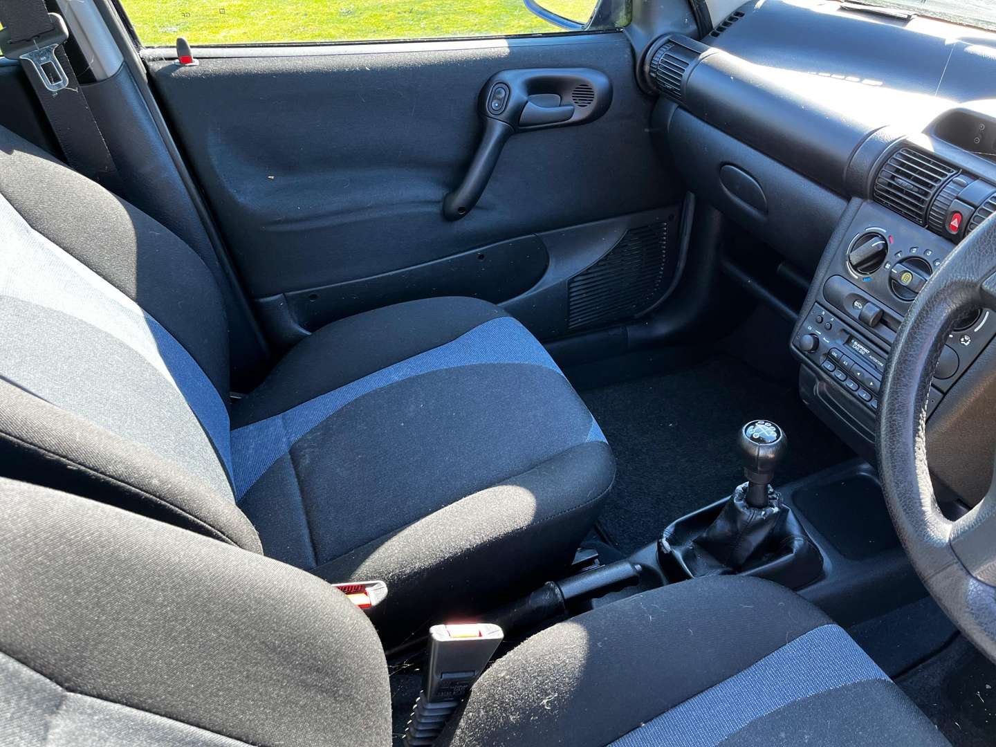 <p>2000 VAUXHALL CORSA 16V</p>