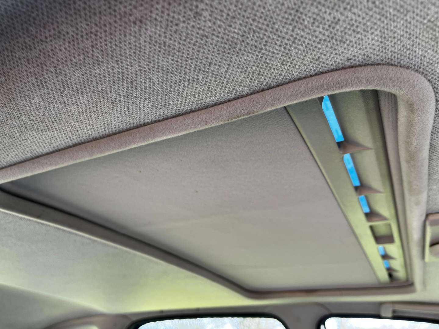 <p>2000 VAUXHALL CORSA 16V</p>