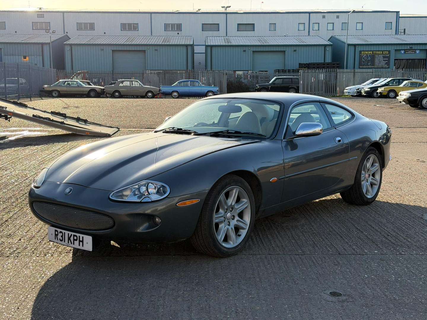 <p>1998 JAGUAR XK8 COUPE AUTO</p>