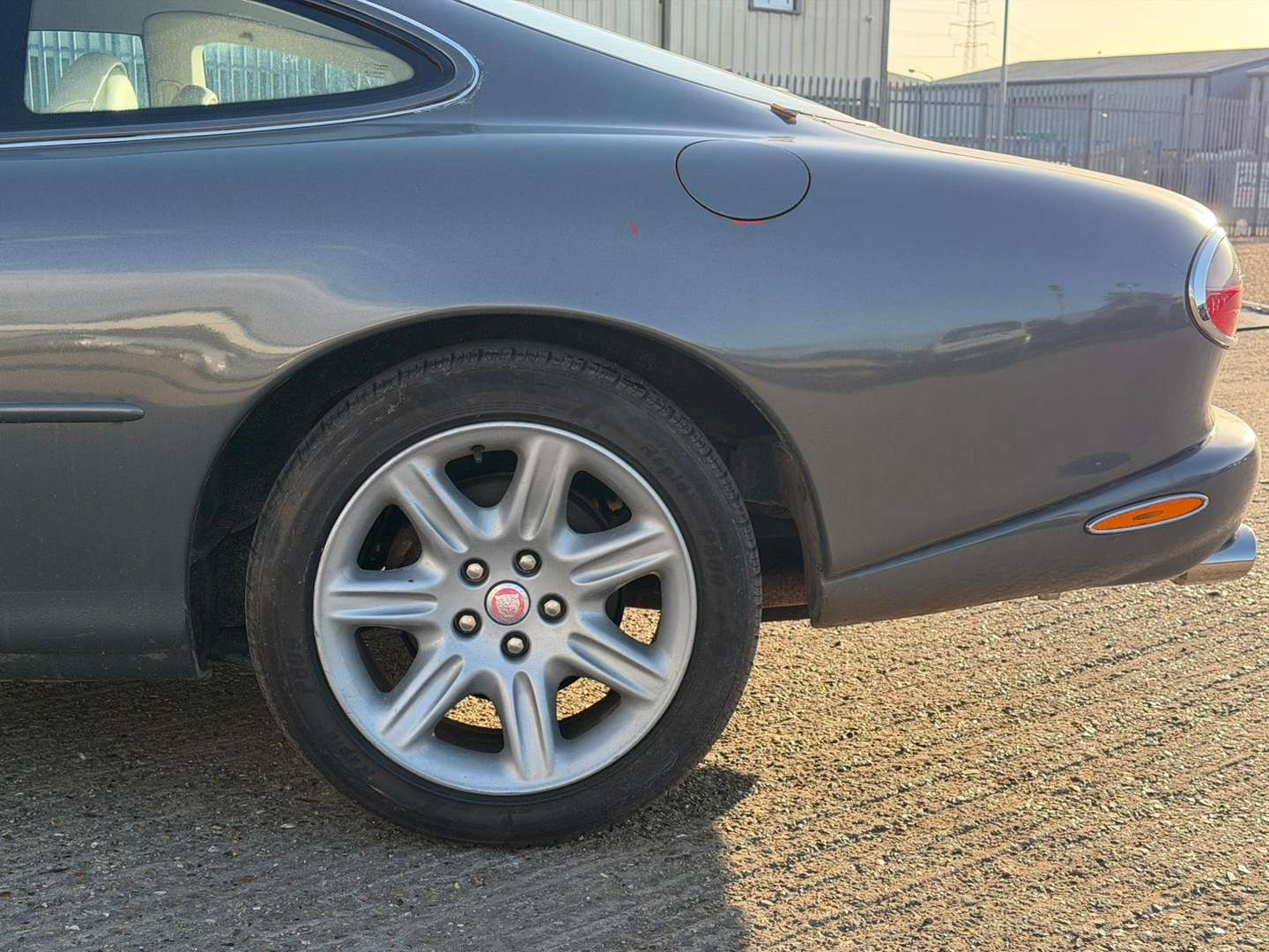 <p>1998 JAGUAR XK8 COUPE AUTO</p>