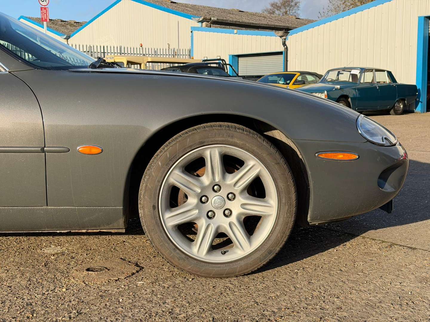 <p>1998 JAGUAR XK8 COUPE AUTO</p>