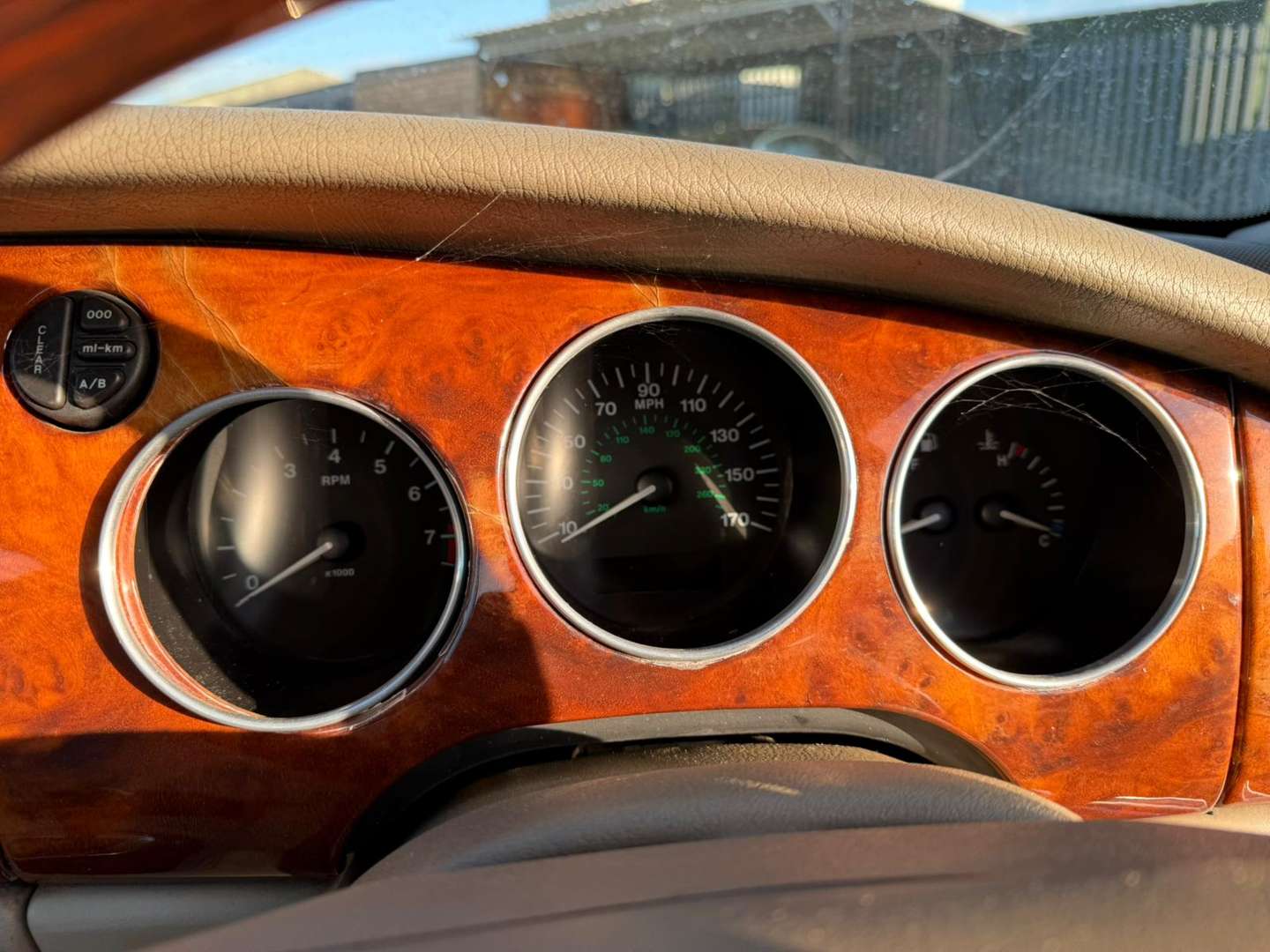 <p>1998 JAGUAR XK8 COUPE AUTO</p>