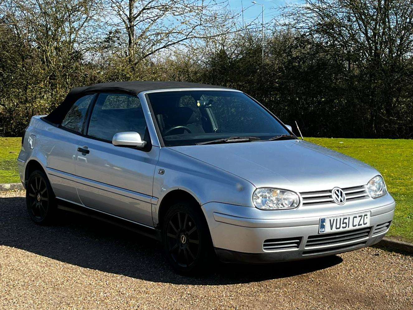 <p>2001 VW GOLF CABRIOLET</p>