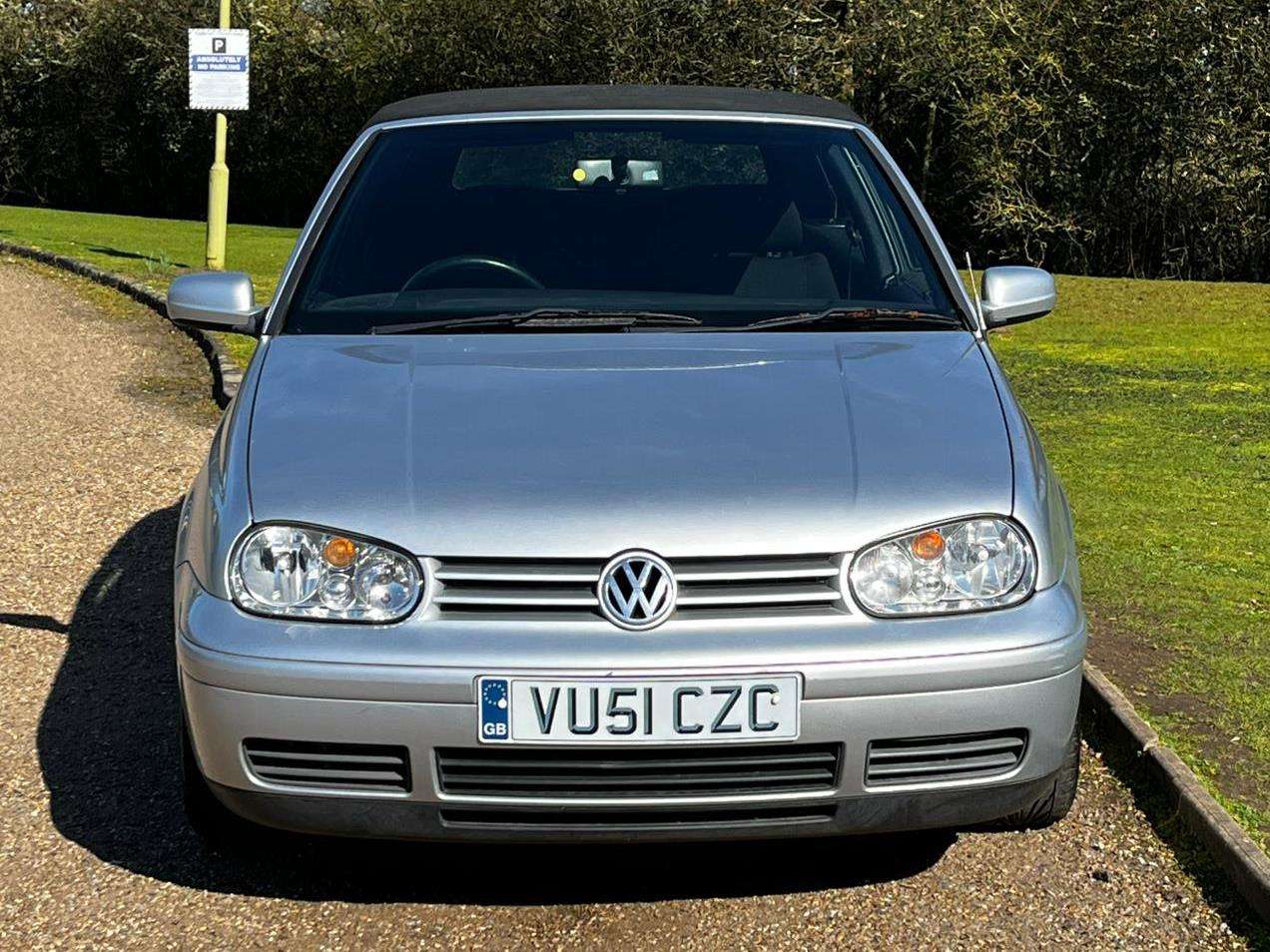 <p>2001 VW GOLF CABRIOLET</p>