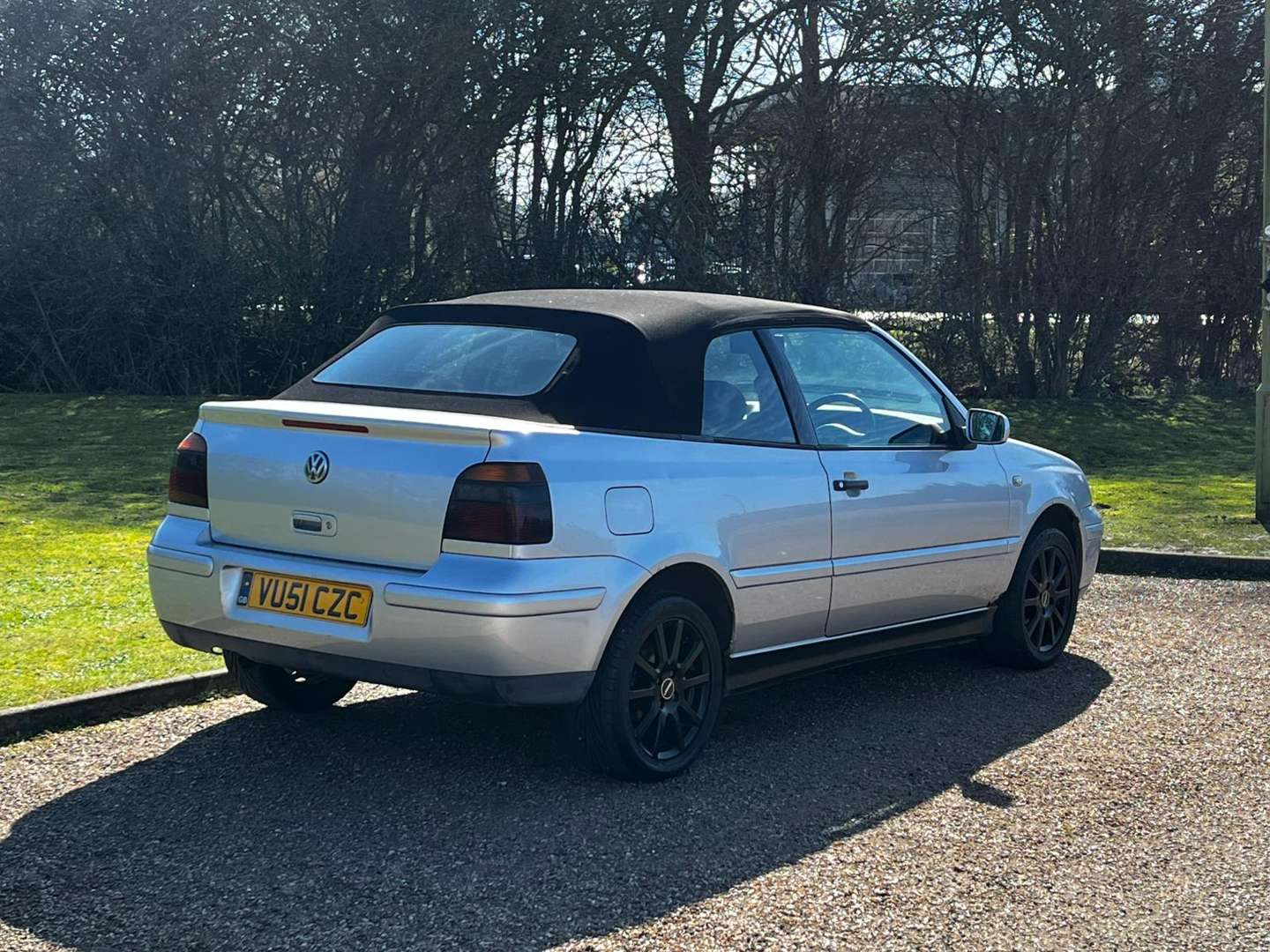 <p>2001 VW GOLF CABRIOLET</p>