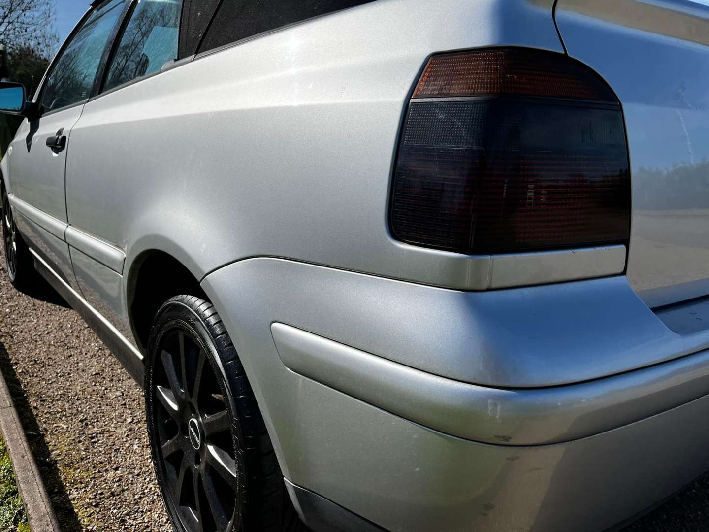 <p>2001 VW GOLF CABRIOLET</p>