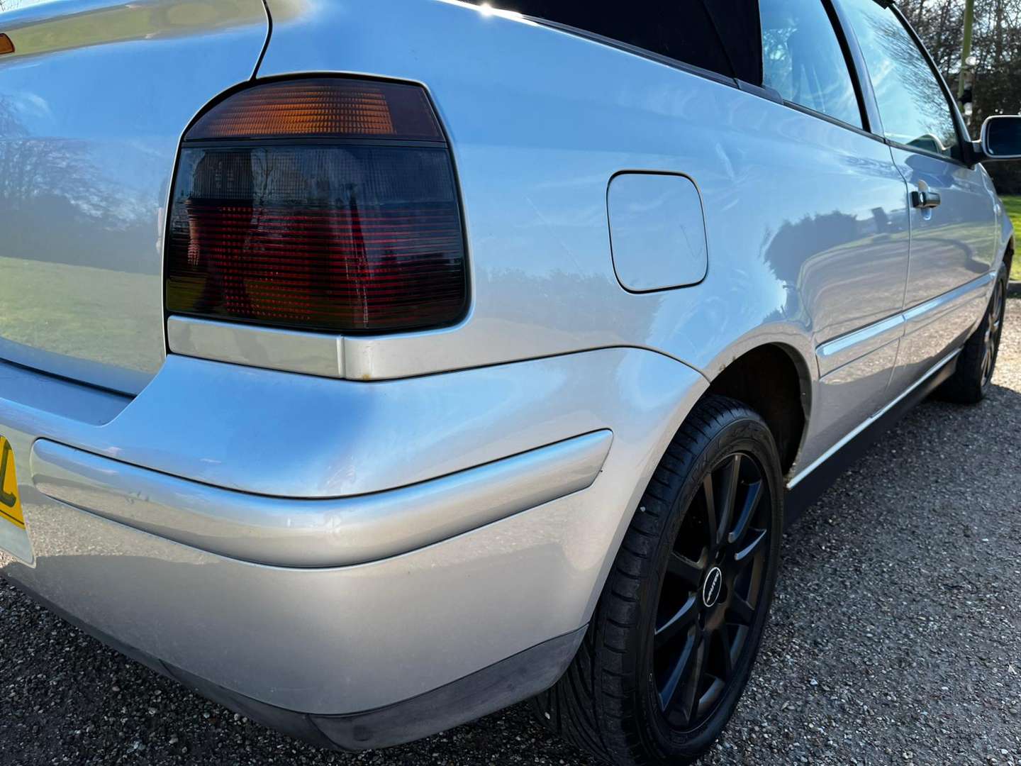 <p>2001 VW GOLF CABRIOLET</p>