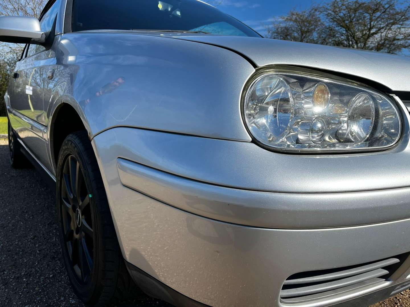 <p>2001 VW GOLF CABRIOLET</p>