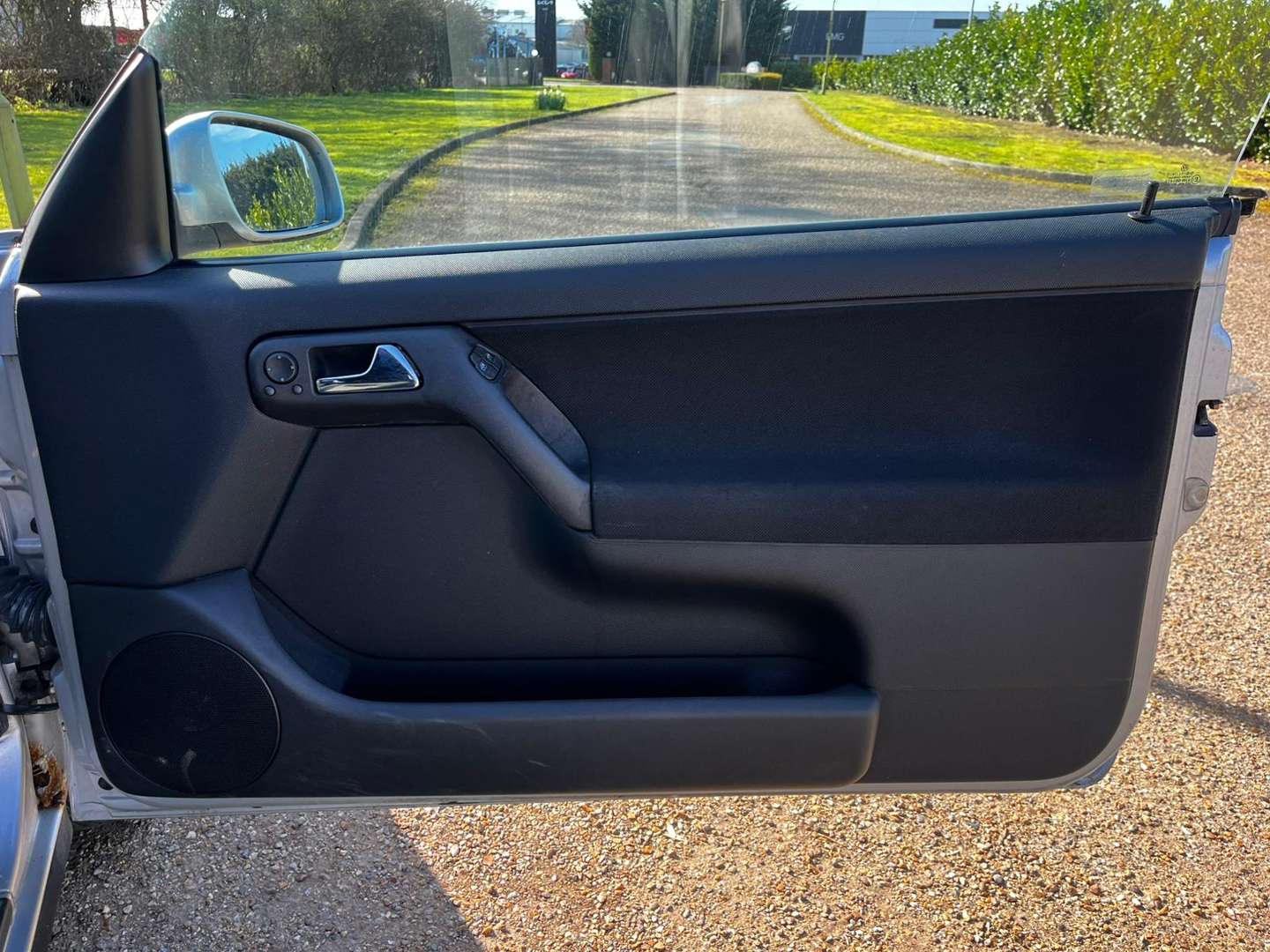 <p>2001 VW GOLF CABRIOLET</p>