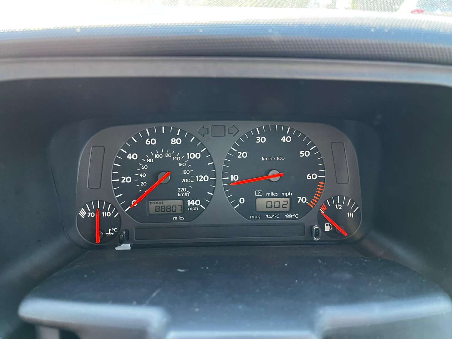 <p>2001 VW GOLF CABRIOLET</p>