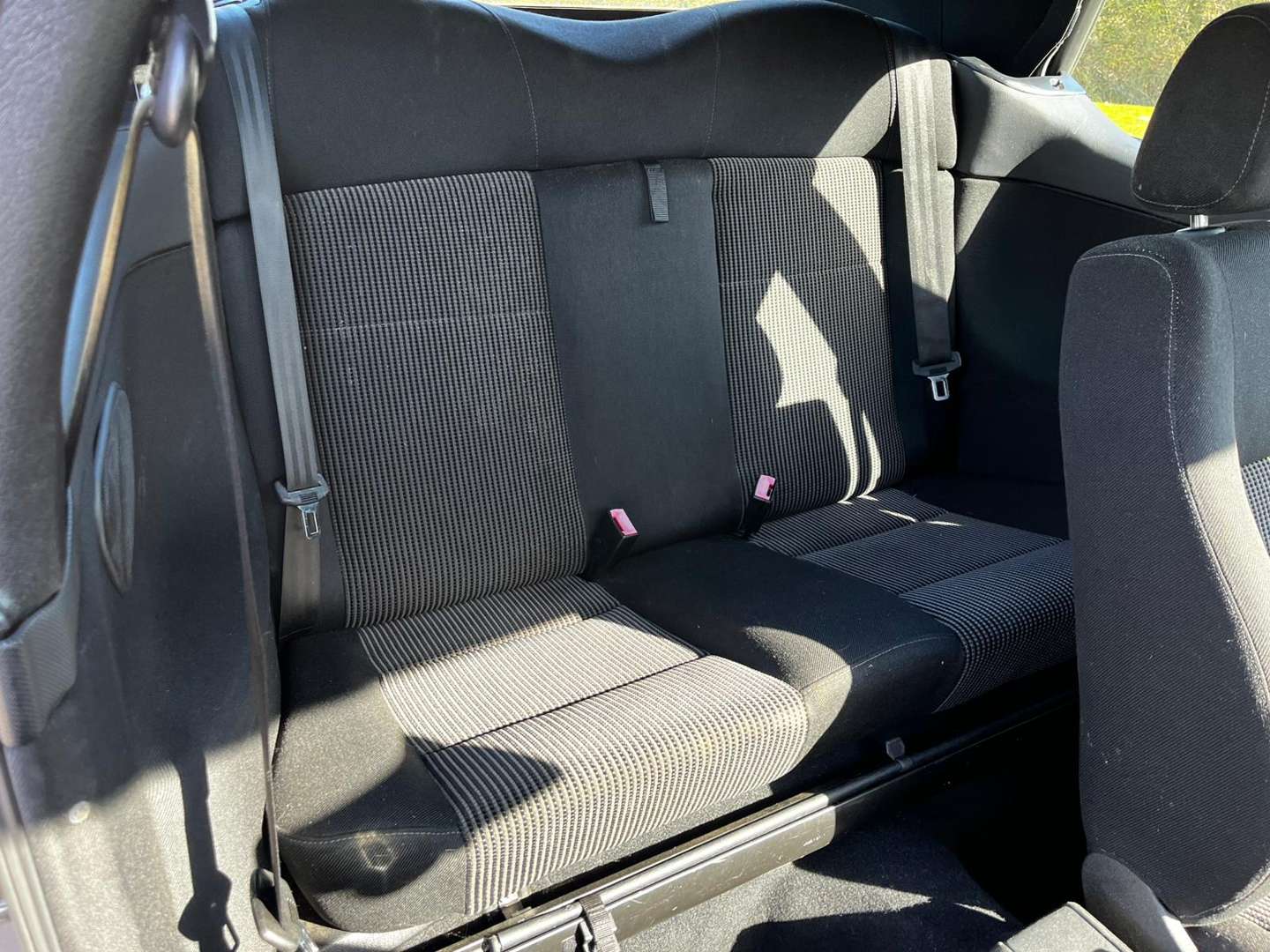 <p>2001 VW GOLF CABRIOLET</p>