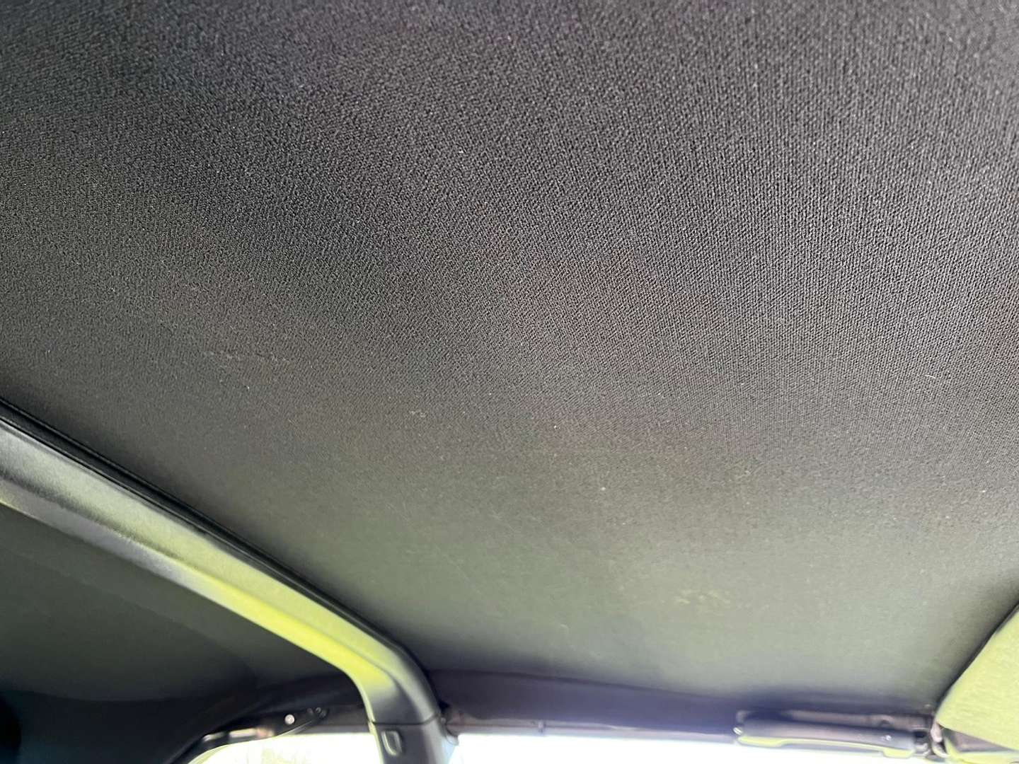 <p>2001 VW GOLF CABRIOLET</p>