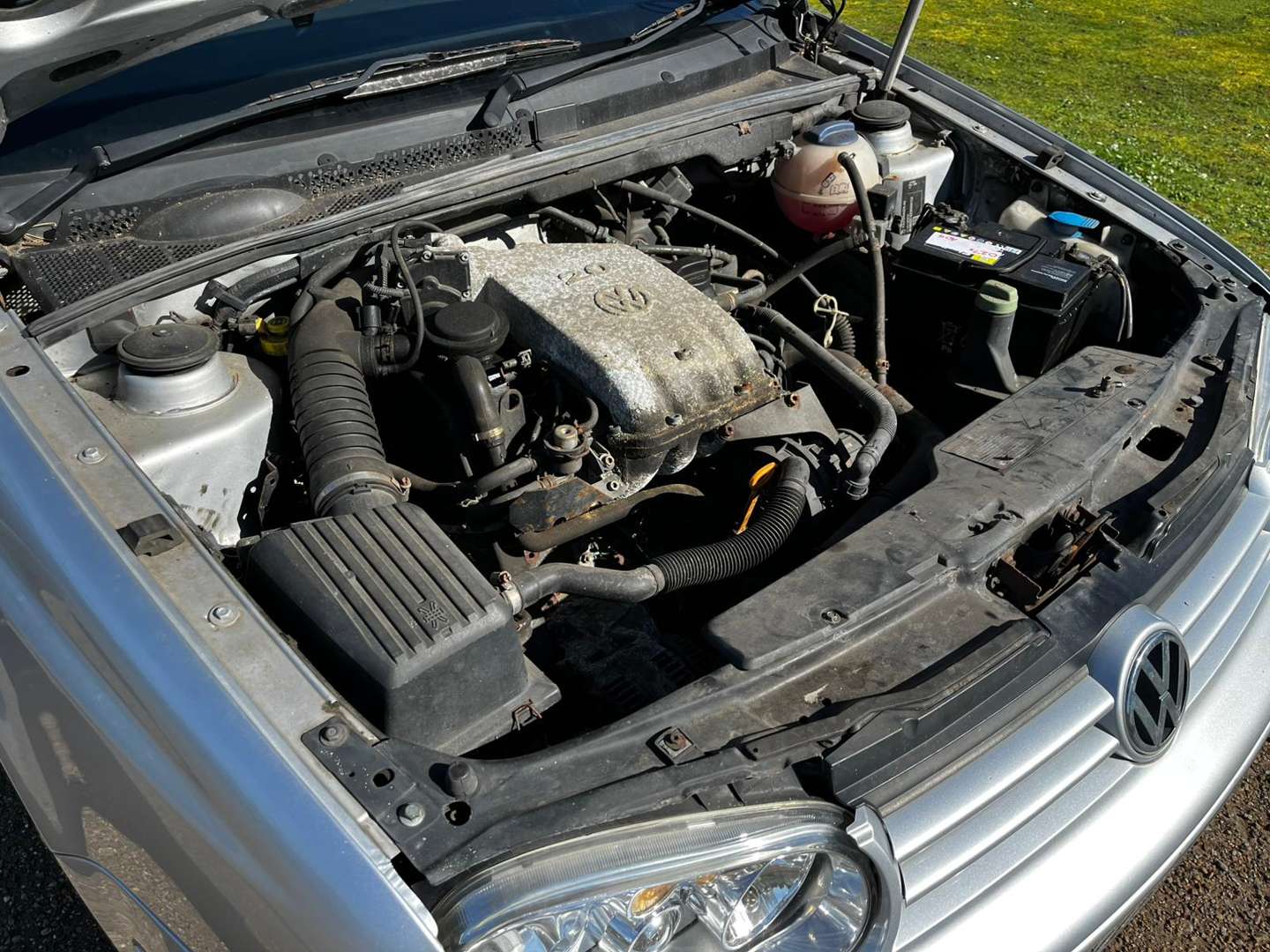 <p>2001 VW GOLF CABRIOLET</p>