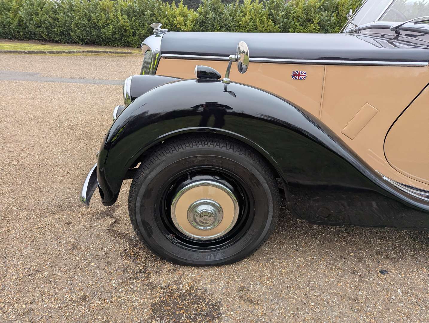 <p>1952 RILEY RME 1.5 SALOON</p>