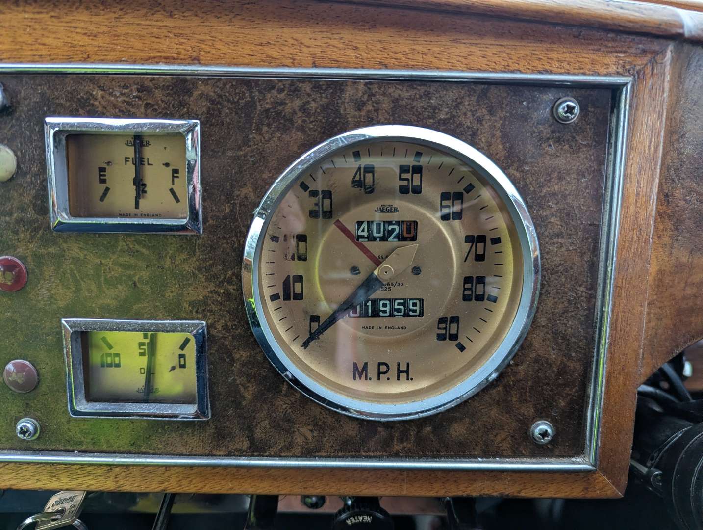 <p>1952 RILEY RME 1.5 SALOON</p>