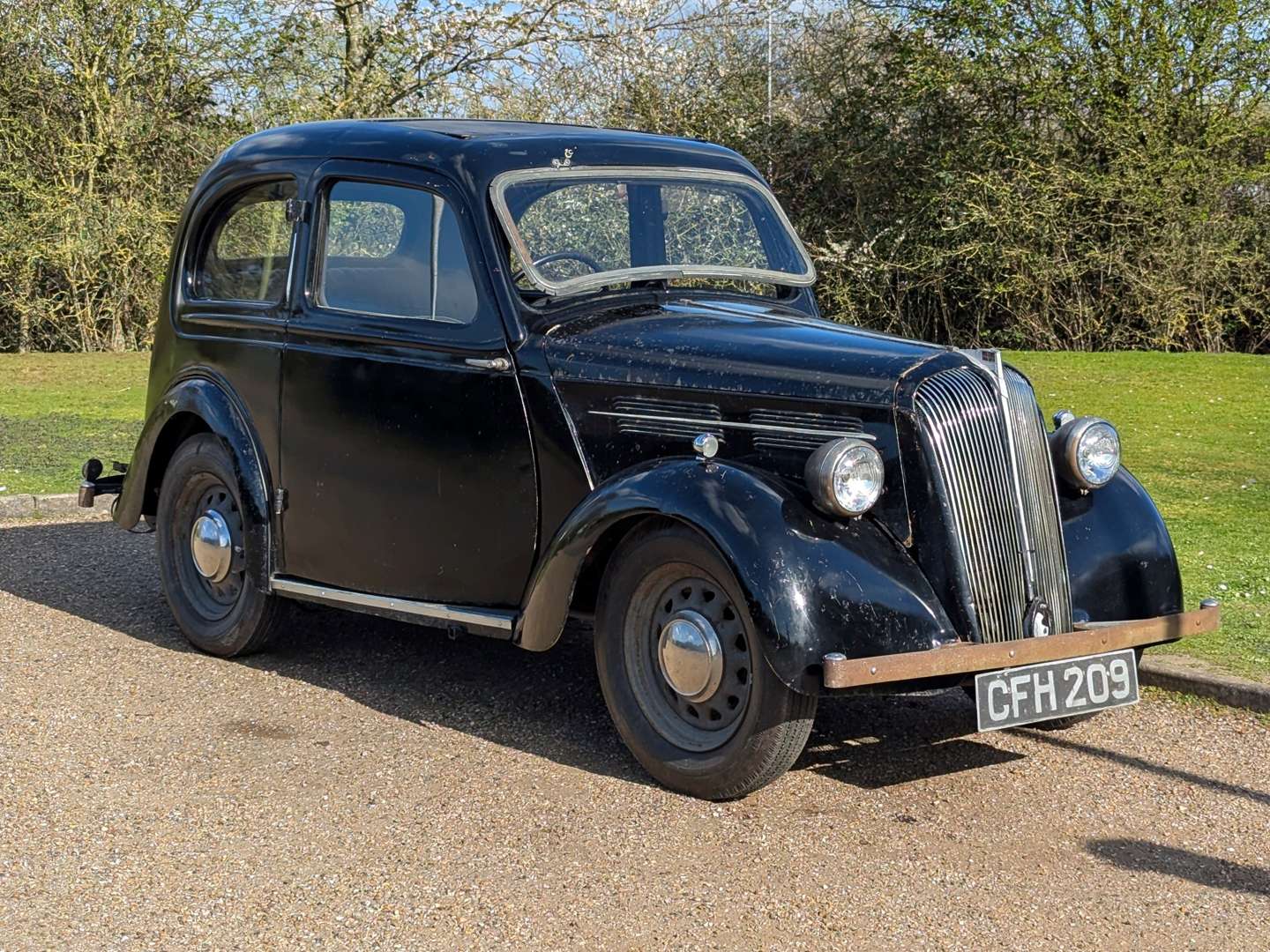 <p>1938 STANDARD FLYING 9</p>
