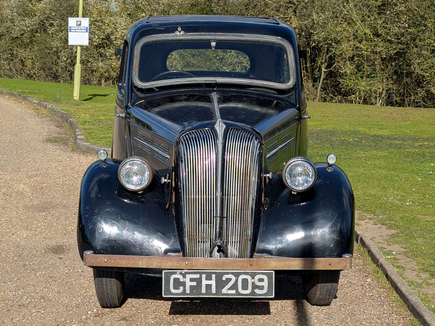 <p>1938 STANDARD FLYING 9</p>