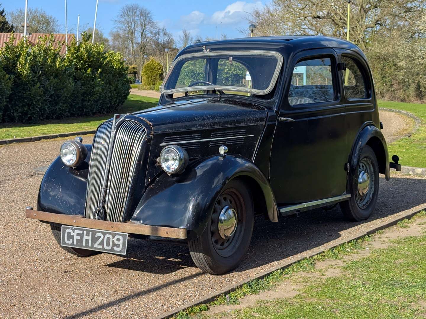 <p>1938 STANDARD FLYING 9</p>