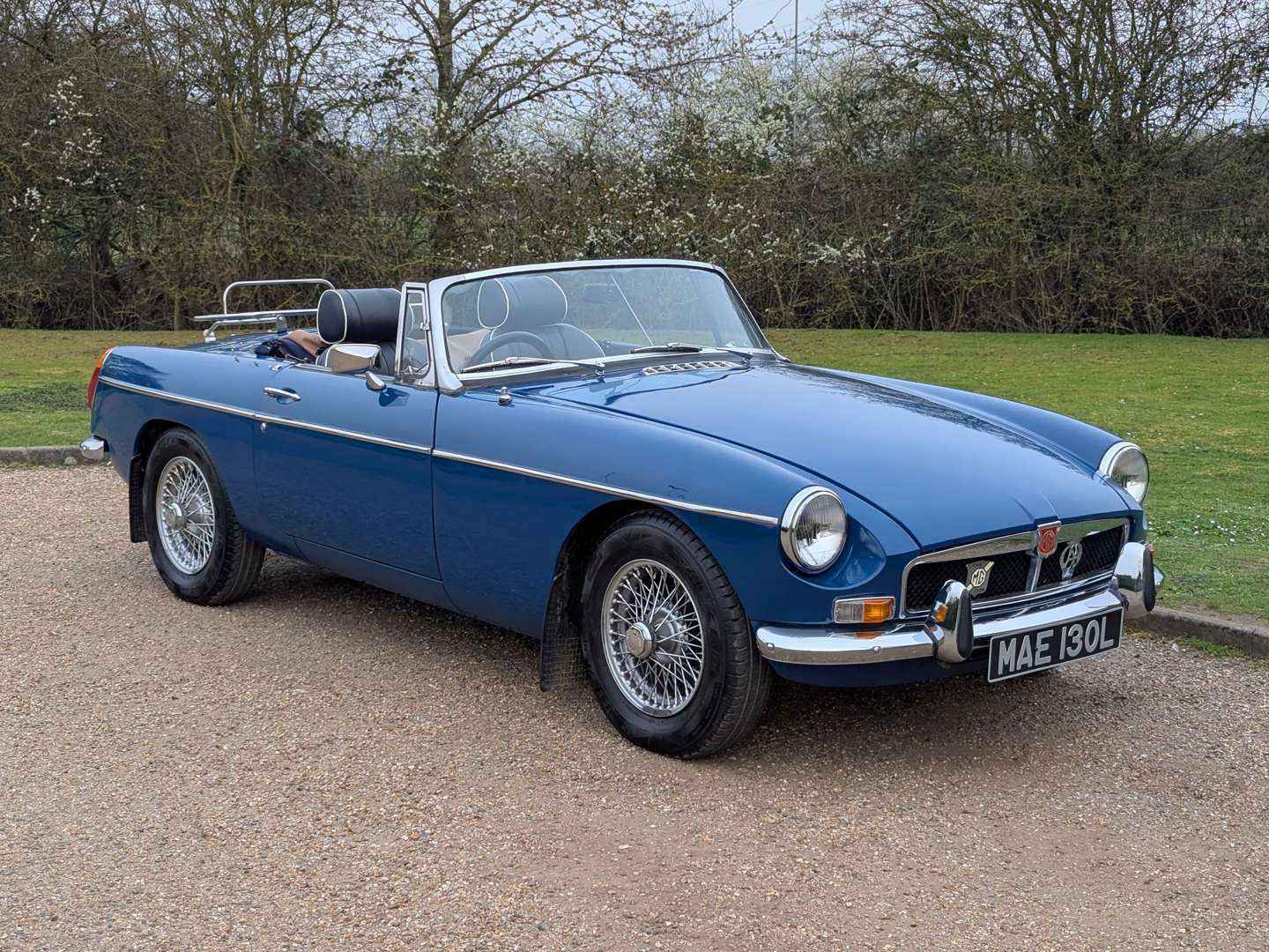 <p>1972 MG B ROADSTER</p>