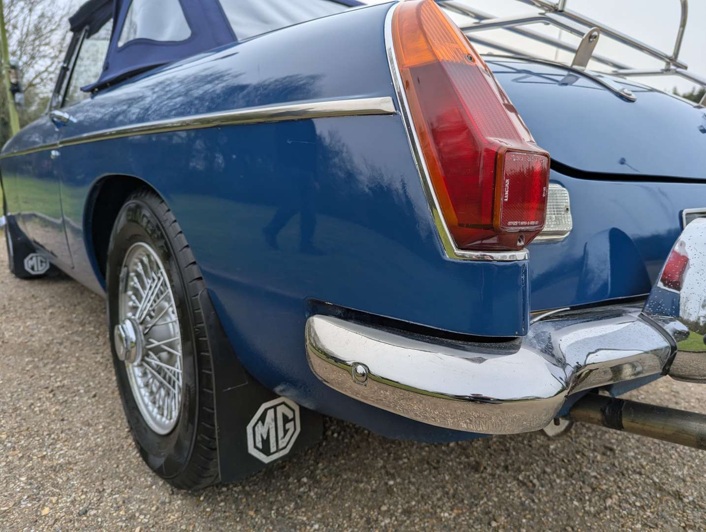 <p>1972 MG B ROADSTER</p>