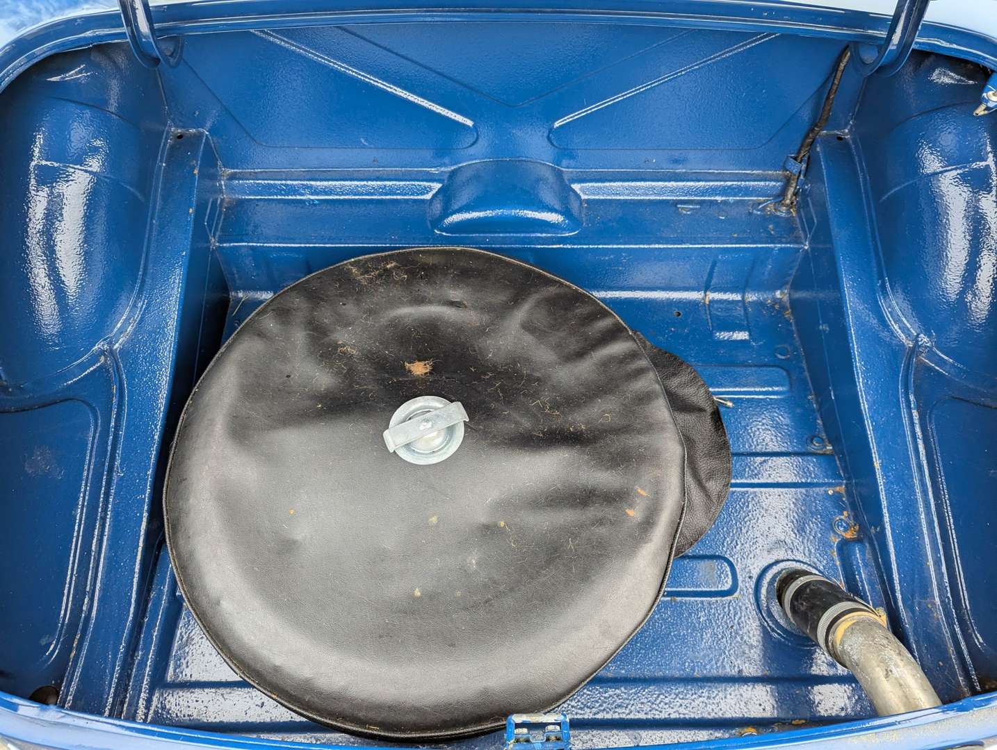 <p>1972 MG B ROADSTER</p>