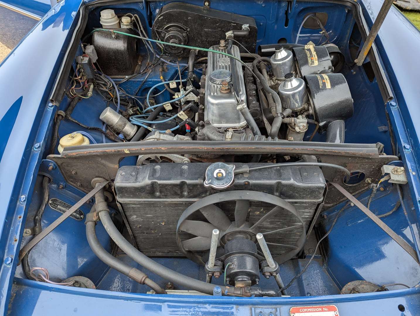 <p>1972 MG B ROADSTER</p>