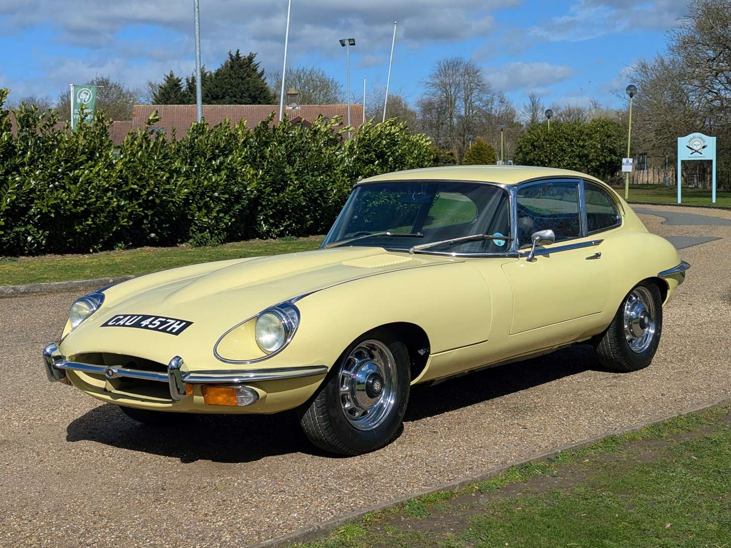 <p>1970 JAGUAR E-TYPE &nbsp;4.2 FHC SIII&nbsp;</p>