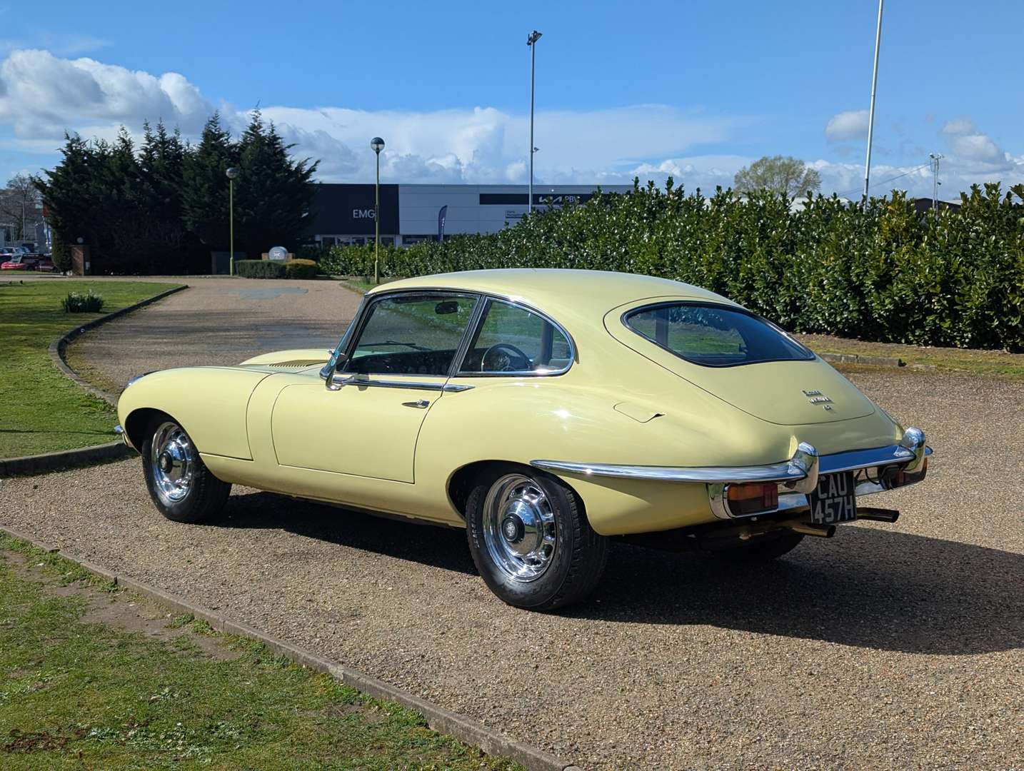 <p>1970 JAGUAR E-TYPE &nbsp;4.2 FHC SIII&nbsp;</p>
