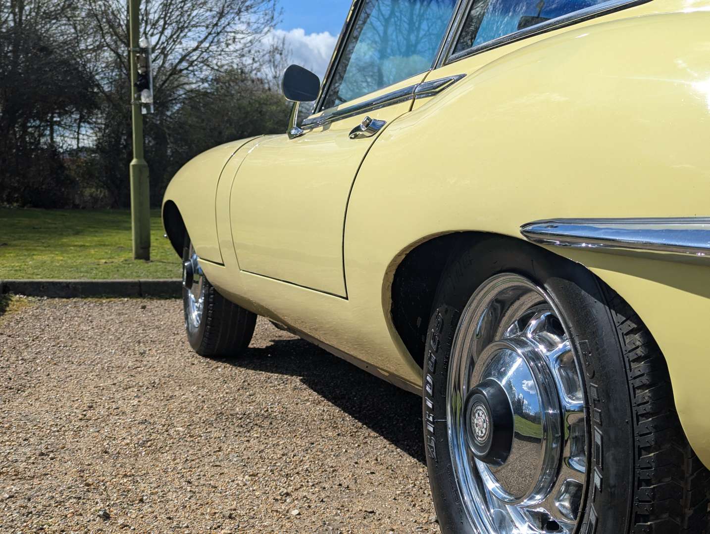 <p>1970 JAGUAR E-TYPE &nbsp;4.2 FHC SIII&nbsp;</p>