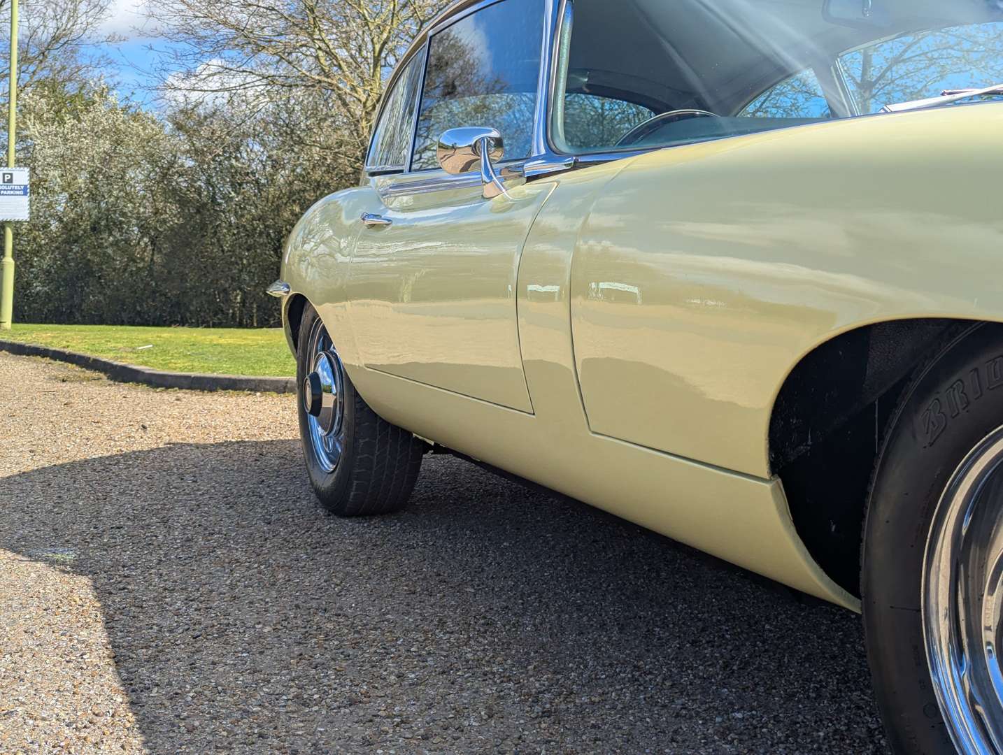 <p>1970 JAGUAR E-TYPE &nbsp;4.2 FHC SIII&nbsp;</p>