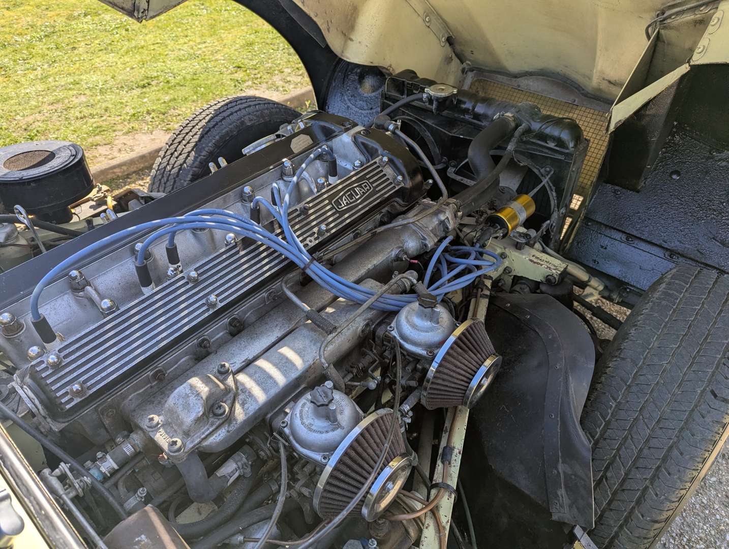 <p>1970 JAGUAR E-TYPE &nbsp;4.2 FHC SIII&nbsp;</p>